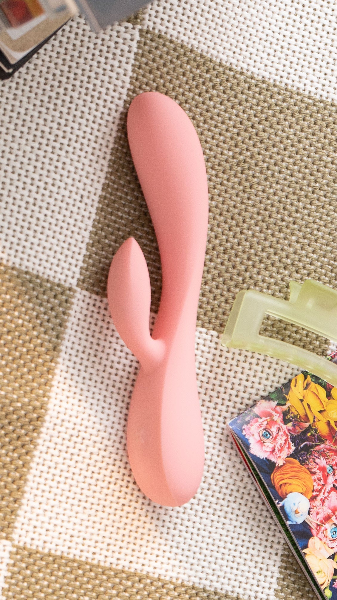 Buster - Intimate rabbit vibrator by Loren Buster - Intimate rabbit vibrator by Loren
